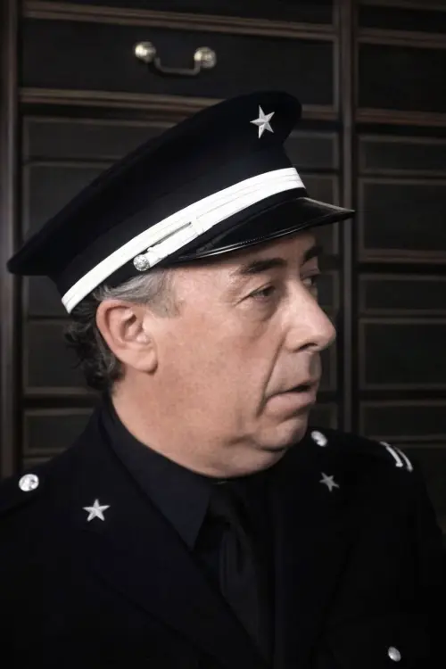 Чарльз Чаррас