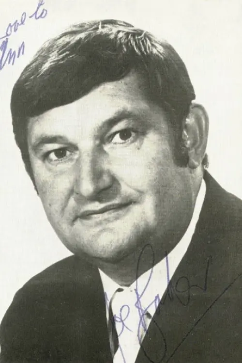 Джо Бейкер