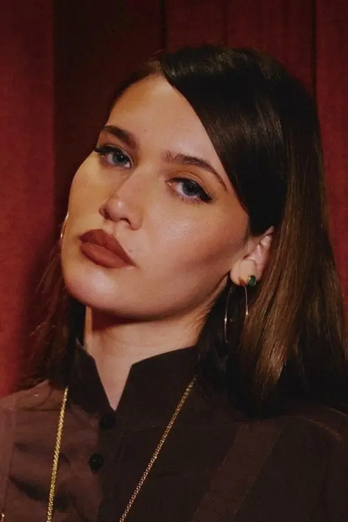 Sienna Spiro