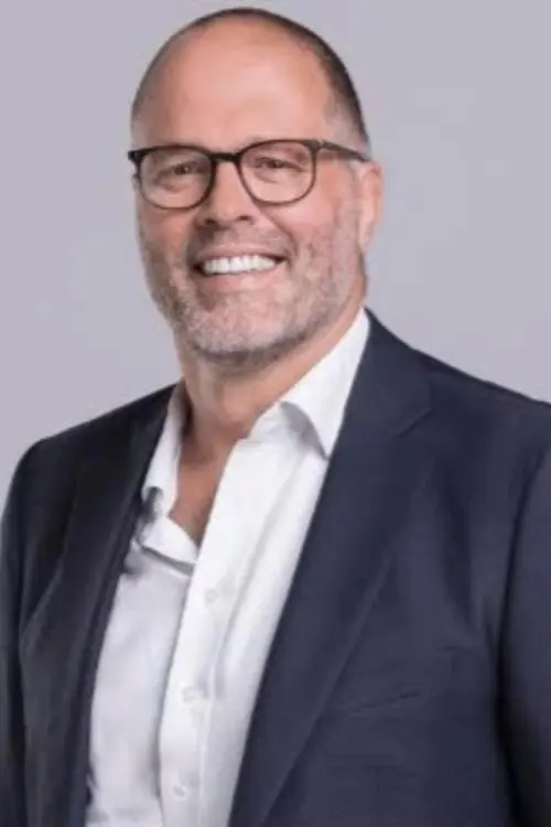 Martin Bayfield