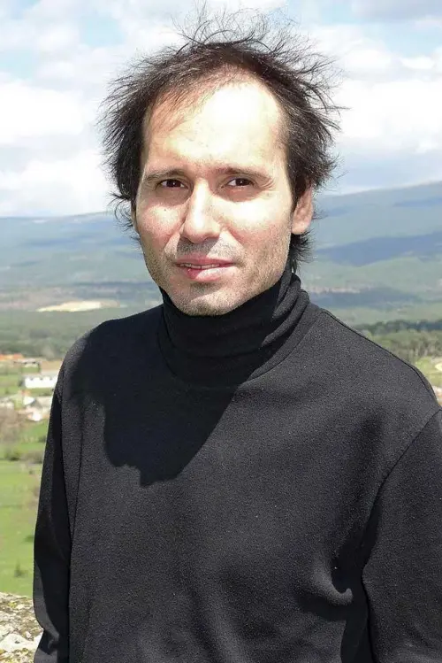 Девід Десола