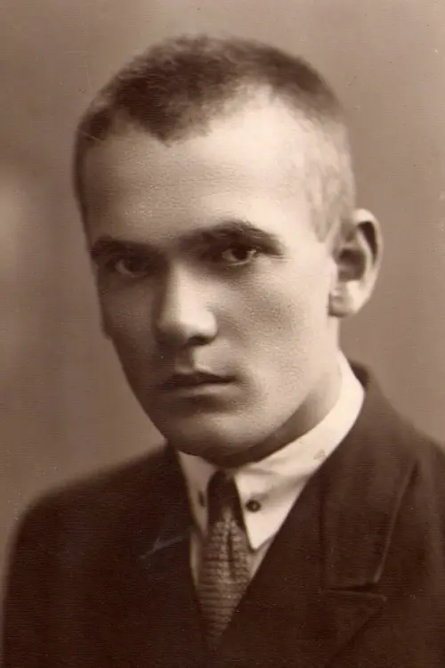 Максим Лужанин
