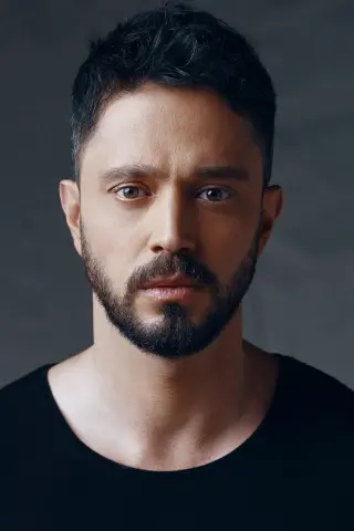Мурат Боз