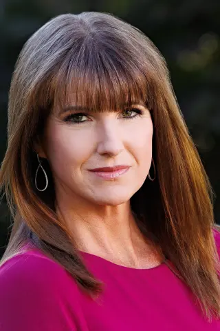 Suzanne Hobbs