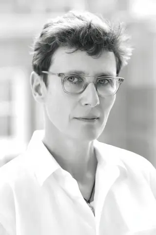 Софі Хікс
