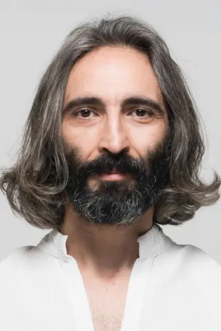 Фират Таниш