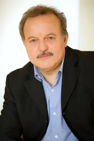 Фатах Будія