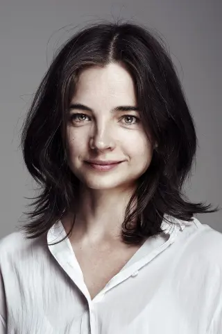 Луїза Петергофф