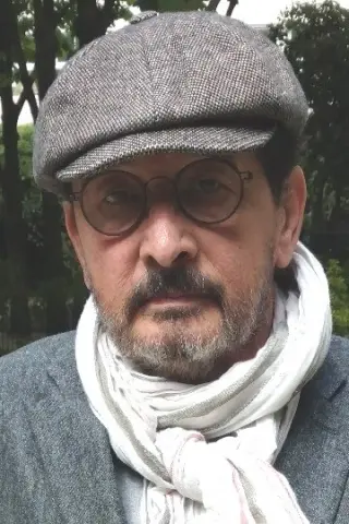 Домінік Вієяр