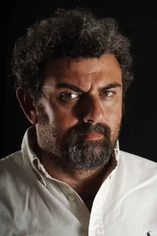 Джеймс Валенті