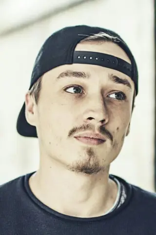 Лукас Локкен