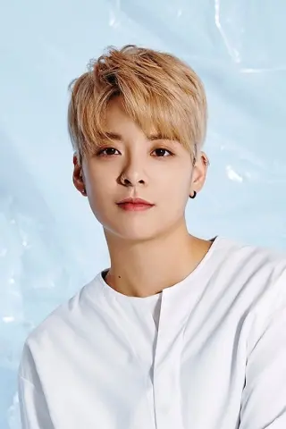 Амбер Лю