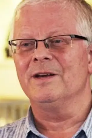 Ніл Маккей