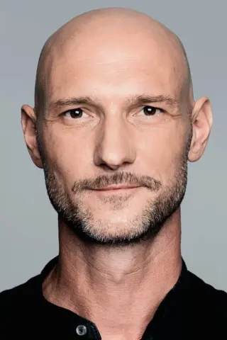 Джуліан Р. Вагнер