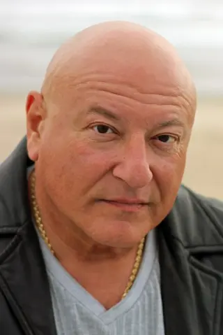 Домінік Пол Хед