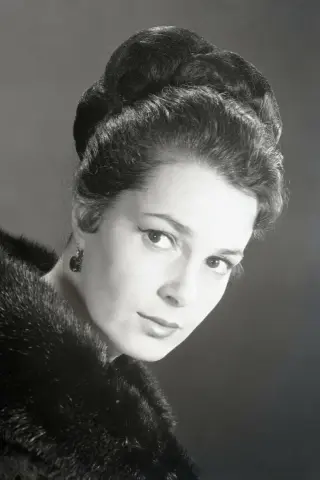 Элина Быстрицкая