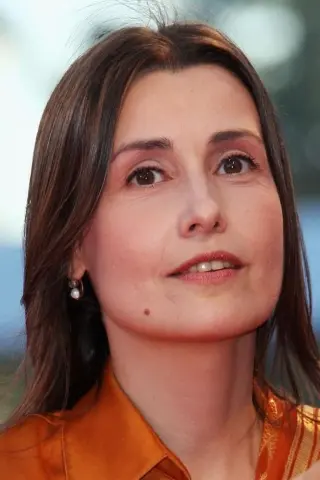 Клаудія Колл