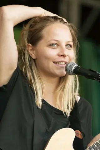 Елла ван дер Вуде