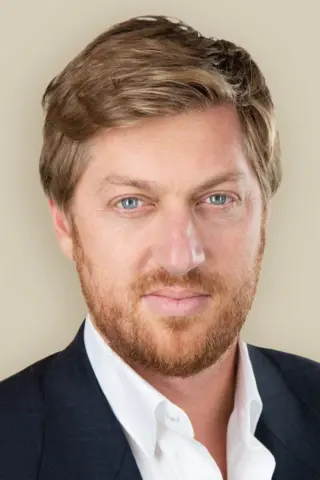 Джонатан Грей
