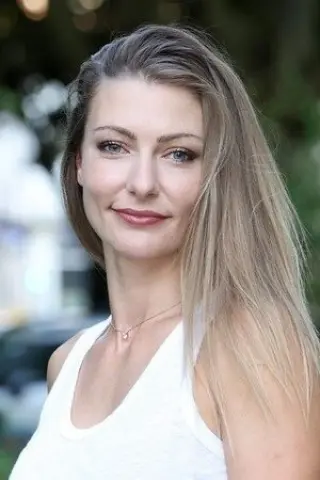 Емілі Асенсао