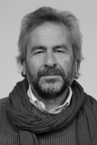 Javier Salmones