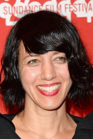 Карла Азар
