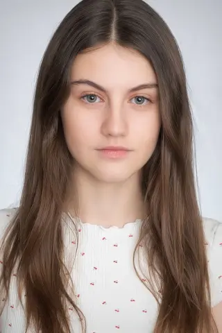Стефані Гіл