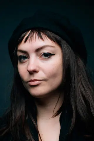 Енджел Олсен