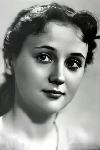 Мікаела Дроздовська