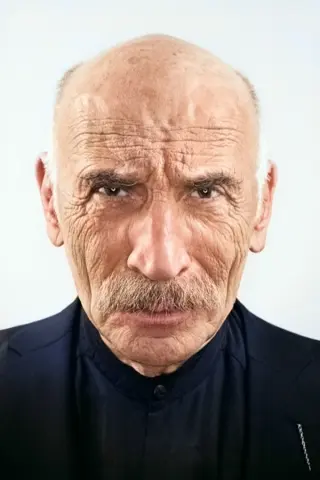 Тунджел Куртіз
