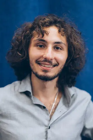 Zhora Papoian