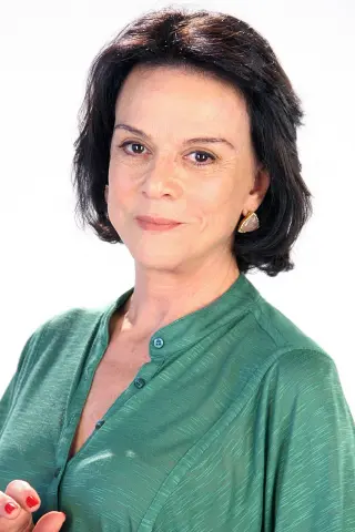 Кларісс Абуджамра