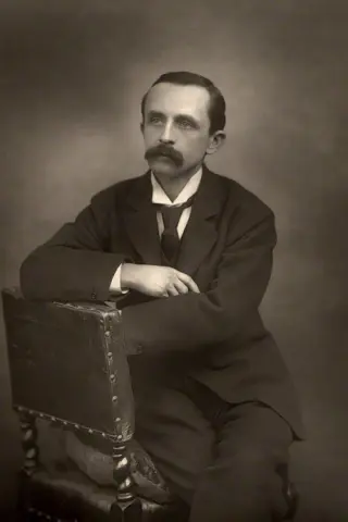 Джеймс Меттью Баррі