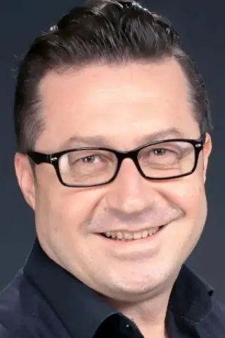 Зекі Екер