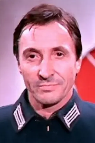 Еділіо Кім