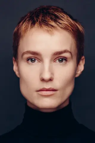 Аманда Коллін
