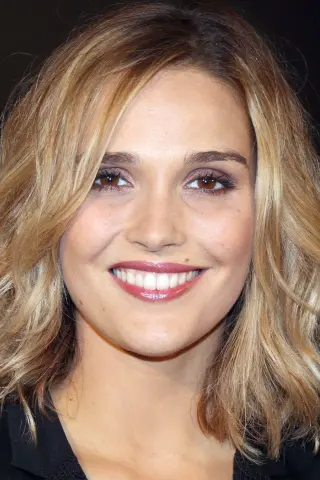 Камілла Лу