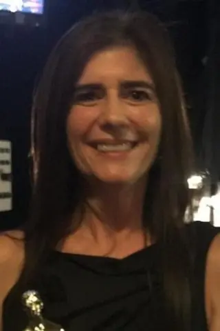 Лена Ескеназі