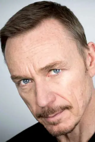 Бен Деніелс