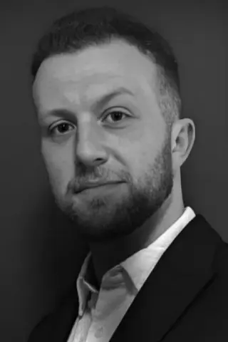 Аарон Дікінс
