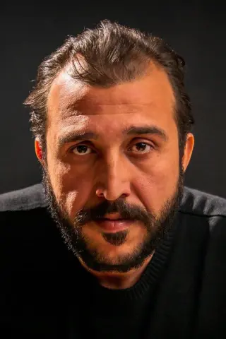 Наближається Ід