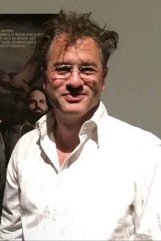Стюарт Леві